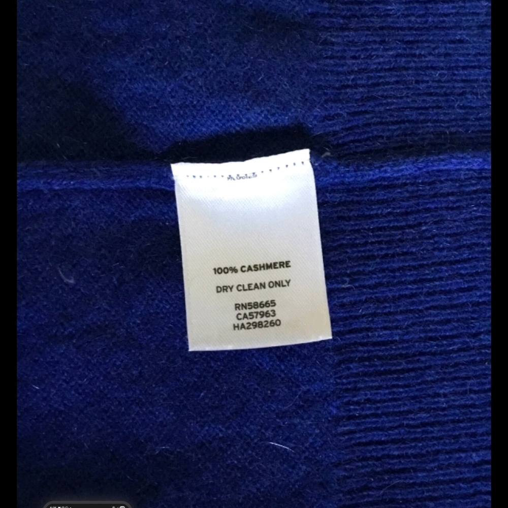 Women's V-Neck Cobalt Blue CASHMERE Sweater - Picture 7 of 7
